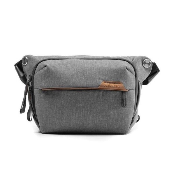 Peak Design Everyday 3L Sling Bag Ash Black Padded Camera Photo Lens Pack NWT - Picture 1 of 10